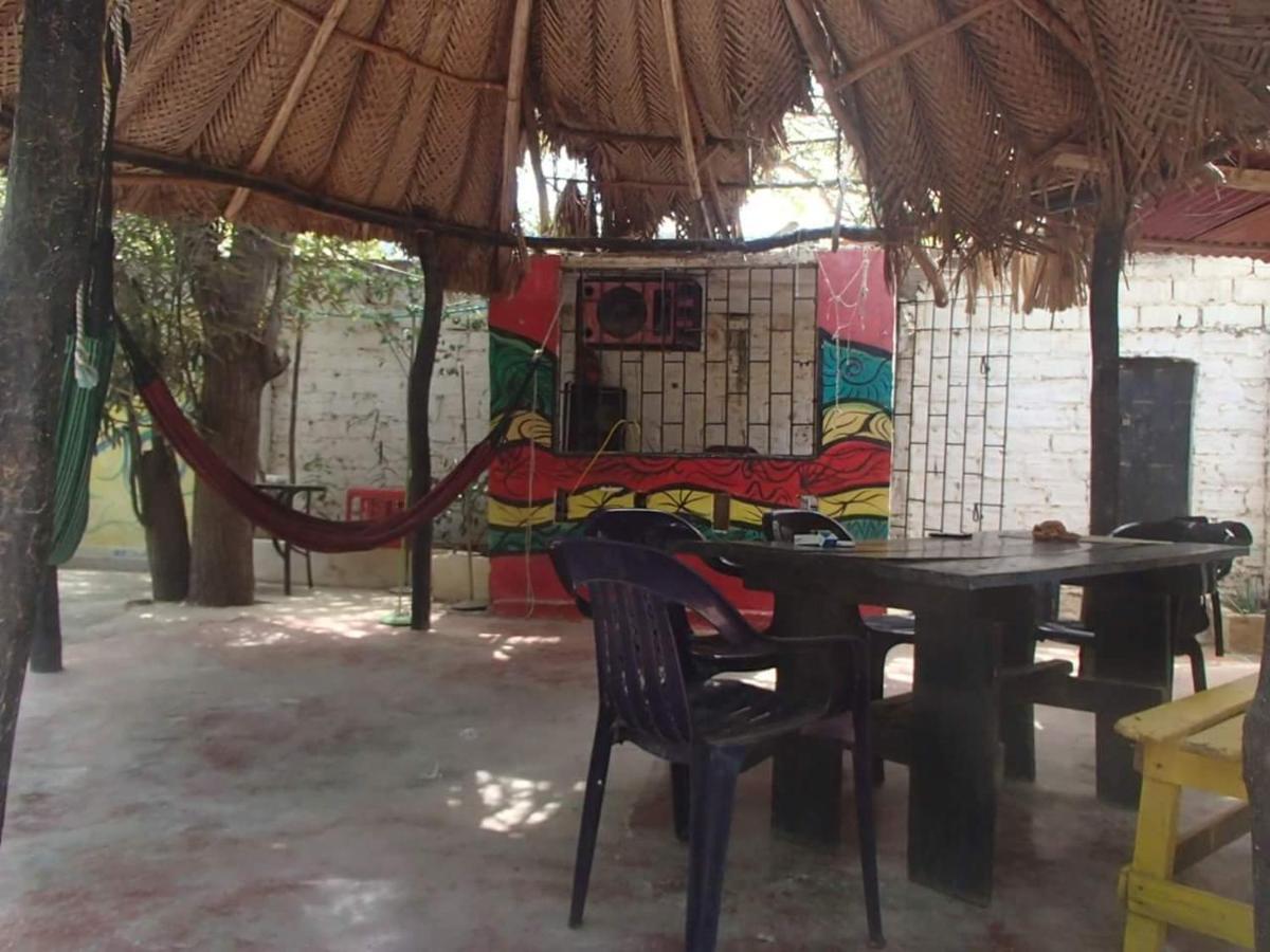 El Garaje Hostal Taganga Extérieur photo