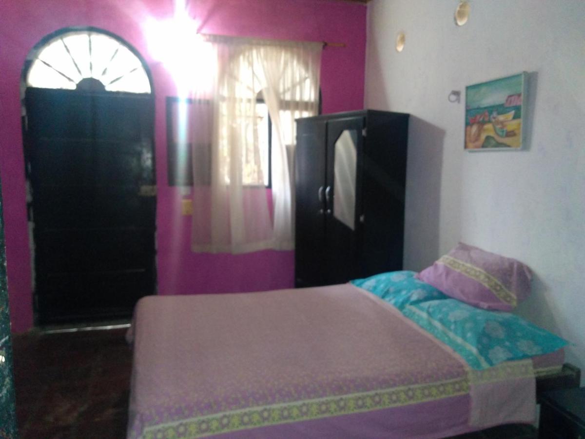 El Garaje Hostal Taganga Extérieur photo